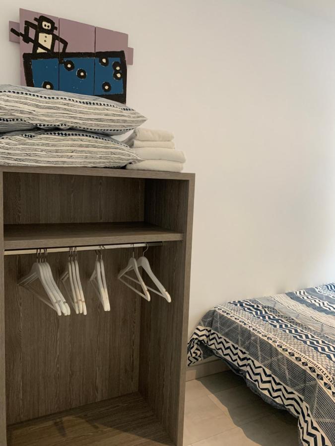 Apartaments El Cine Roses Bagian luar foto