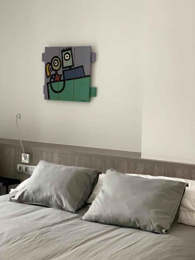 Apartaments El Cine Roses Bagian luar foto