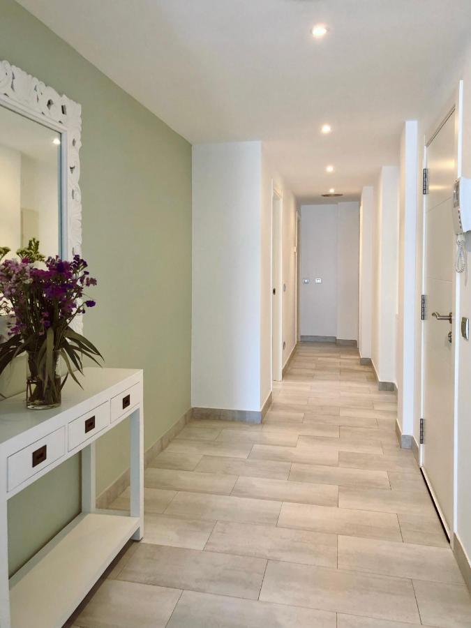 Apartaments El Cine Roses Bagian luar foto