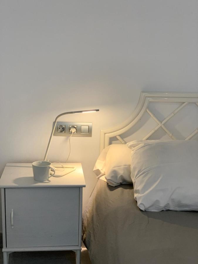 Apartaments El Cine Roses Bagian luar foto
