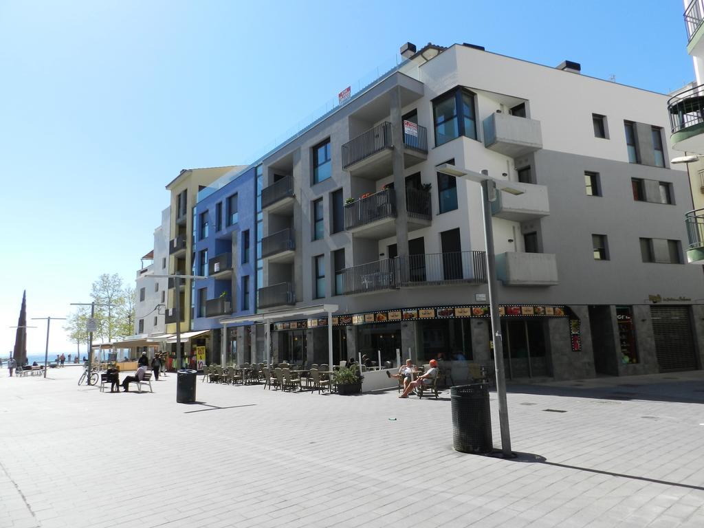 Apartaments El Cine Roses Bagian luar foto