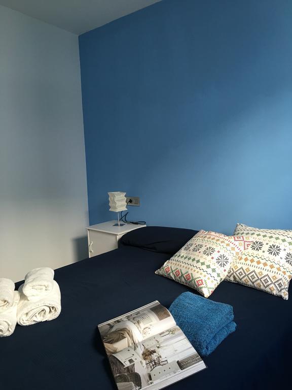 Apartaments El Cine Roses Bagian luar foto
