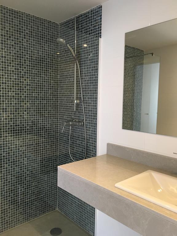 Apartaments El Cine Roses Bagian luar foto